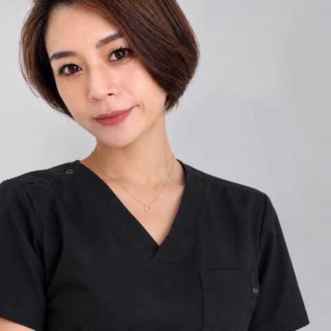 塩塚 綾華